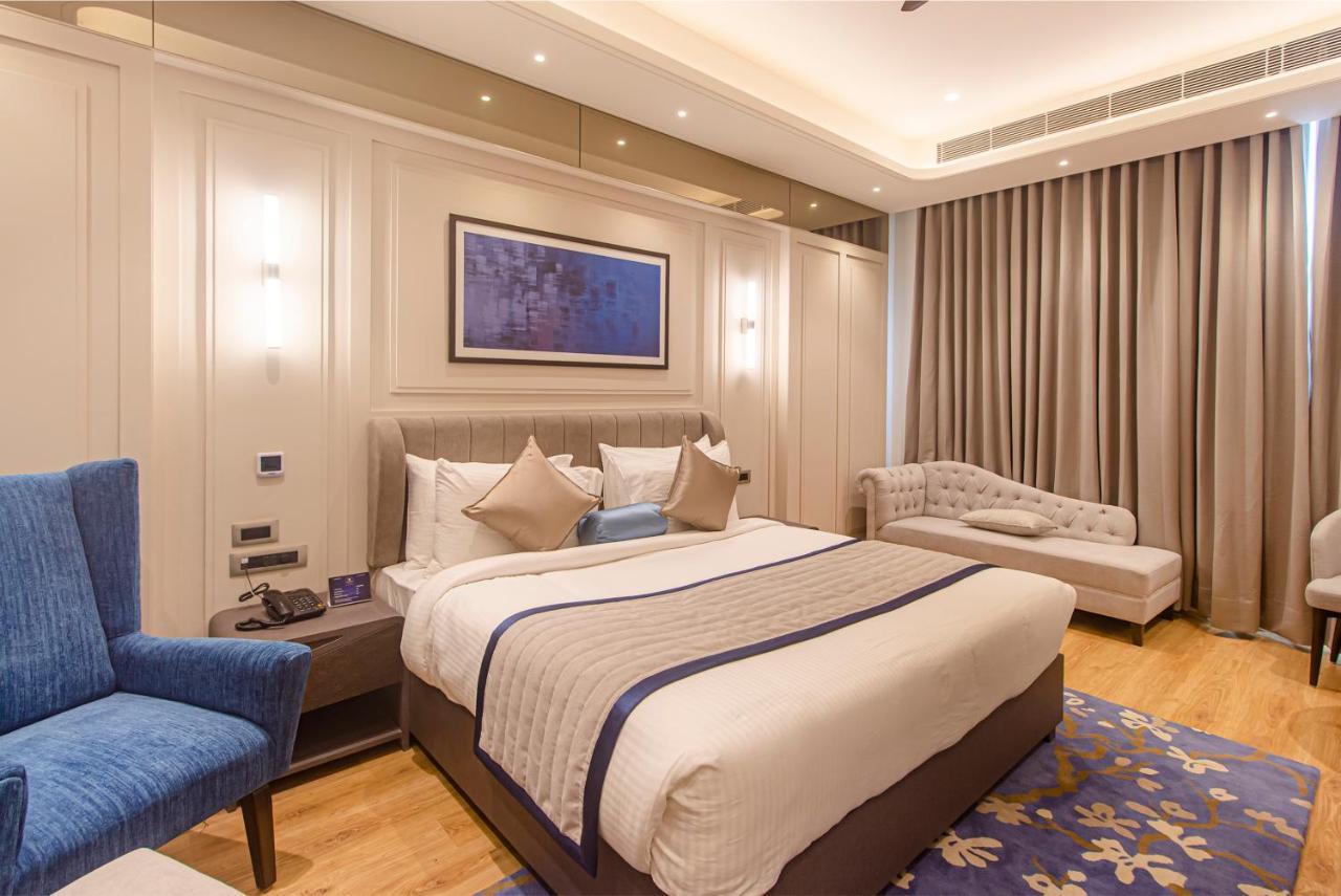 The Cove Wing Hotel Panchkula Esterno foto