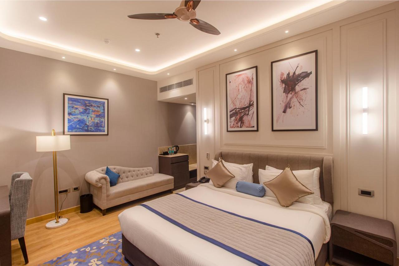 The Cove Wing Hotel Panchkula Esterno foto