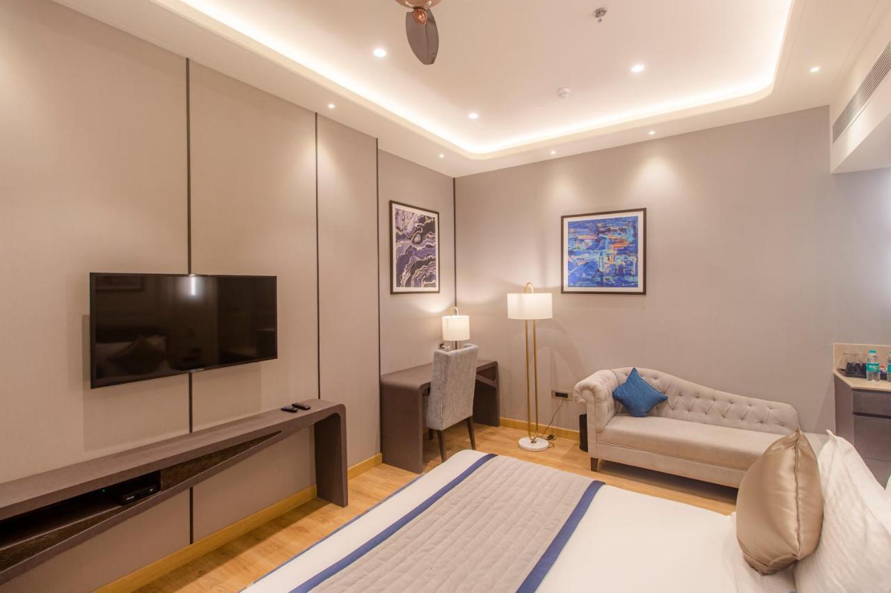 The Cove Wing Hotel Panchkula Esterno foto