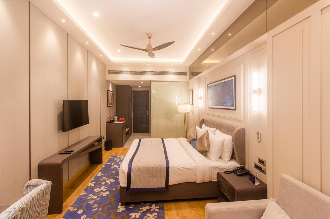 The Cove Wing Hotel Panchkula Esterno foto